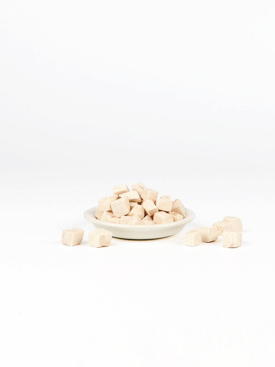chewtrue-freeze-dried-chicken-breast-cubes