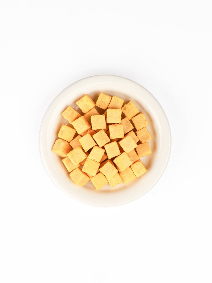 chewtrue-freeze-dried-egg-yolk-bites-cat-dog-treats