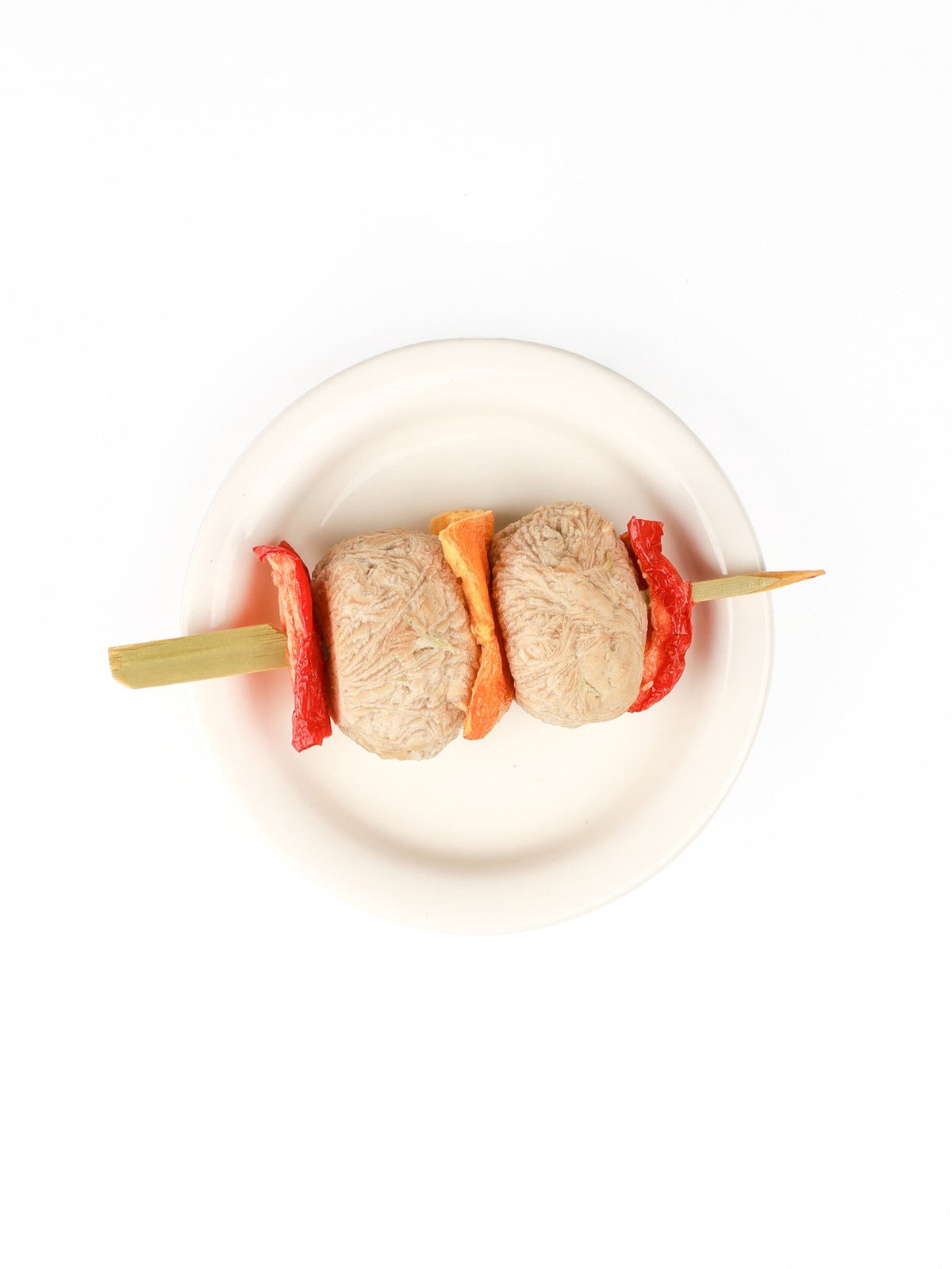 Schweinefleisch-, Paprika- & Selleriespieß – Schmackhafter Kausnack zur Bereicherung
